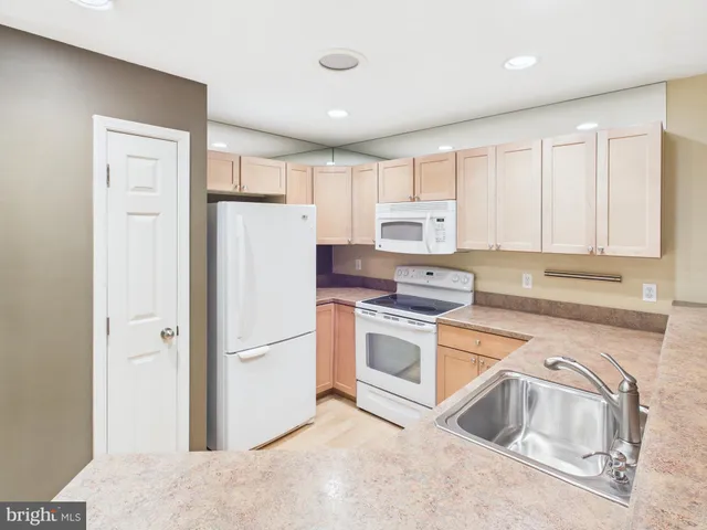 $234,000 | 1919 Deerfield Drive, Dover, PA 17315