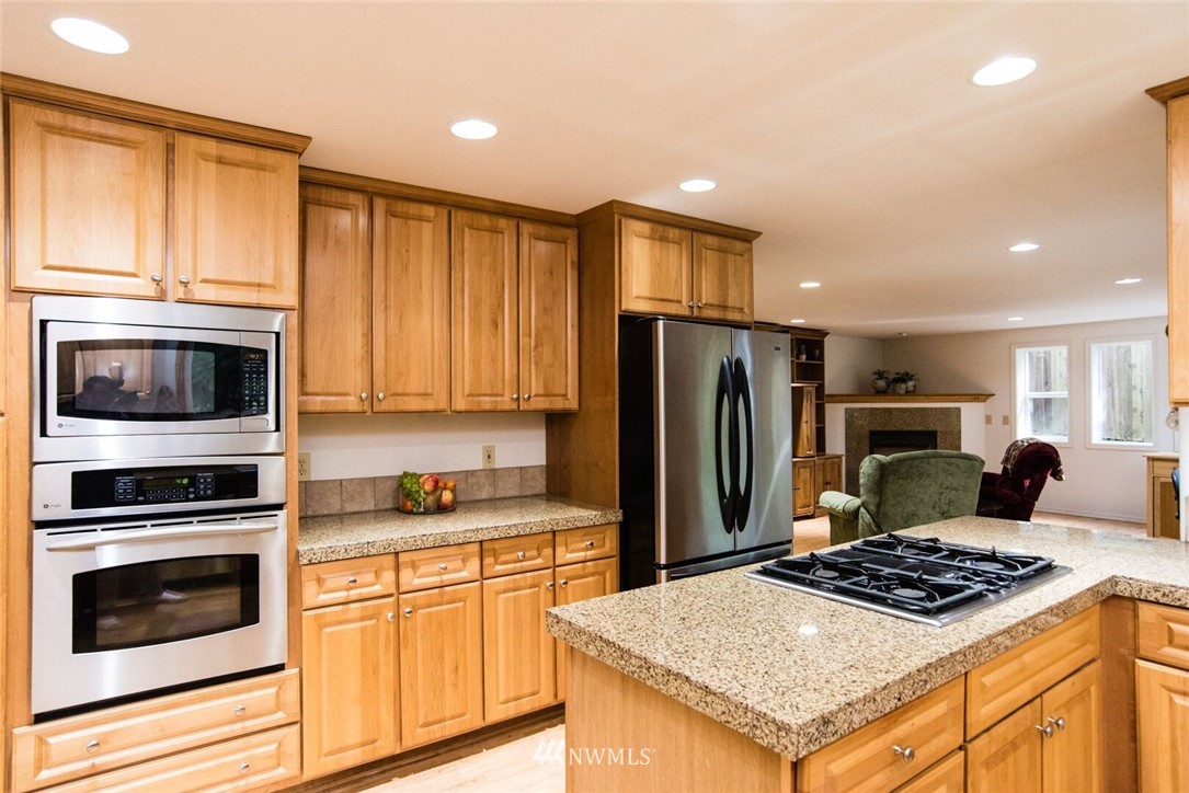 19904 34th Drive Southeast Bothell, WA 98012 - Photo 4 of 25