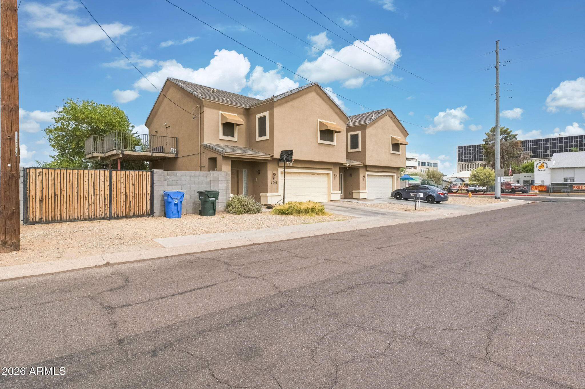 204 East Hatcher Road Phoenix, AZ 85020 - Photo 2 of 14
