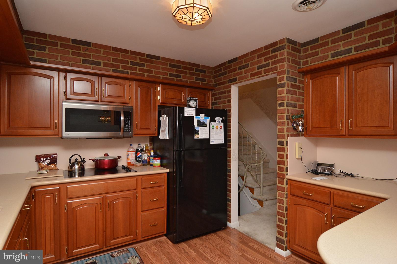 1526 Commonwealth Boulevard Reading, PA 19607 - Photo 12 of 36