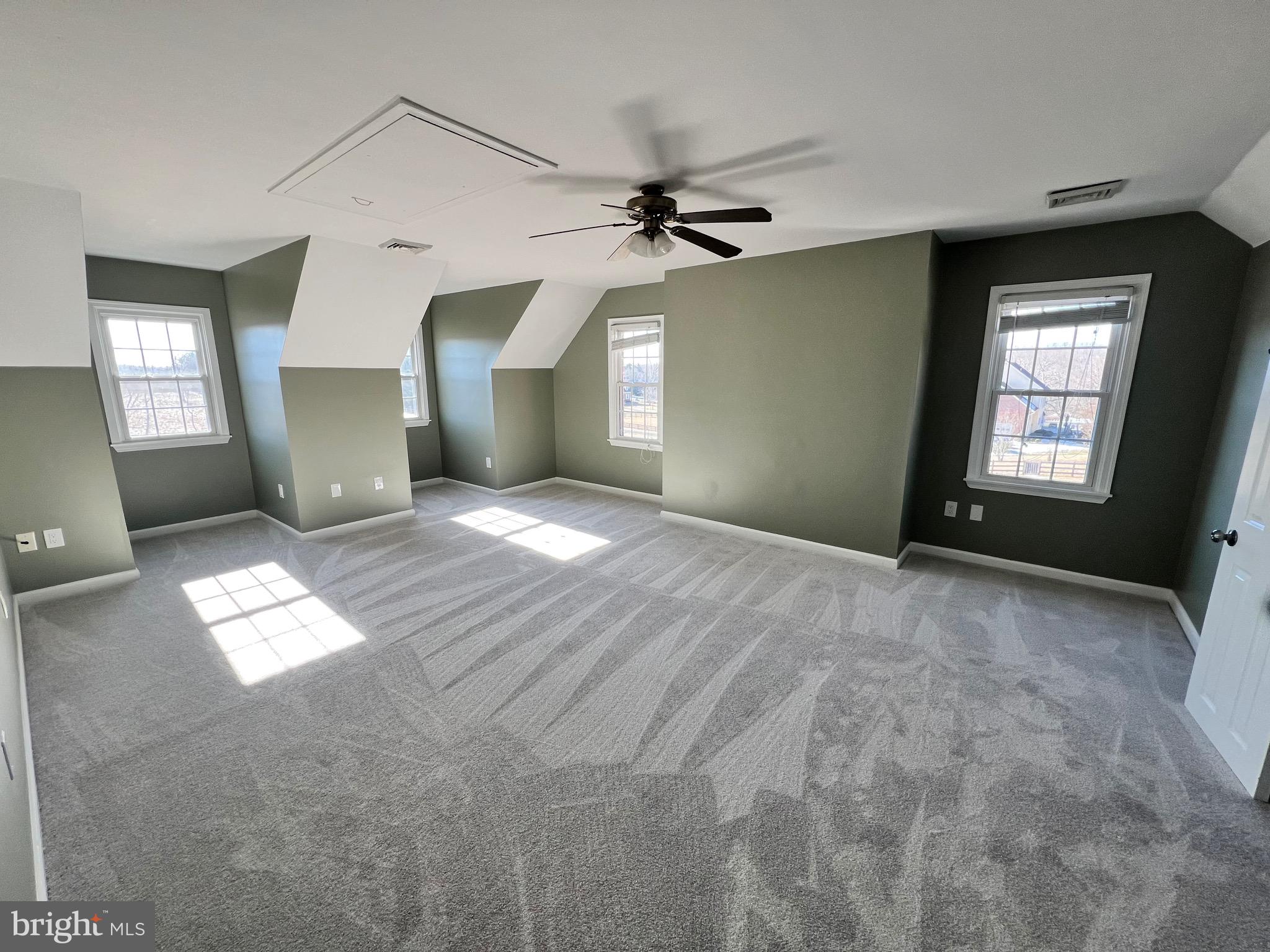 6721 Fosters Fork Road Warrenton, VA 20187 - Photo 14 of 51 third story bedroom (1/2)