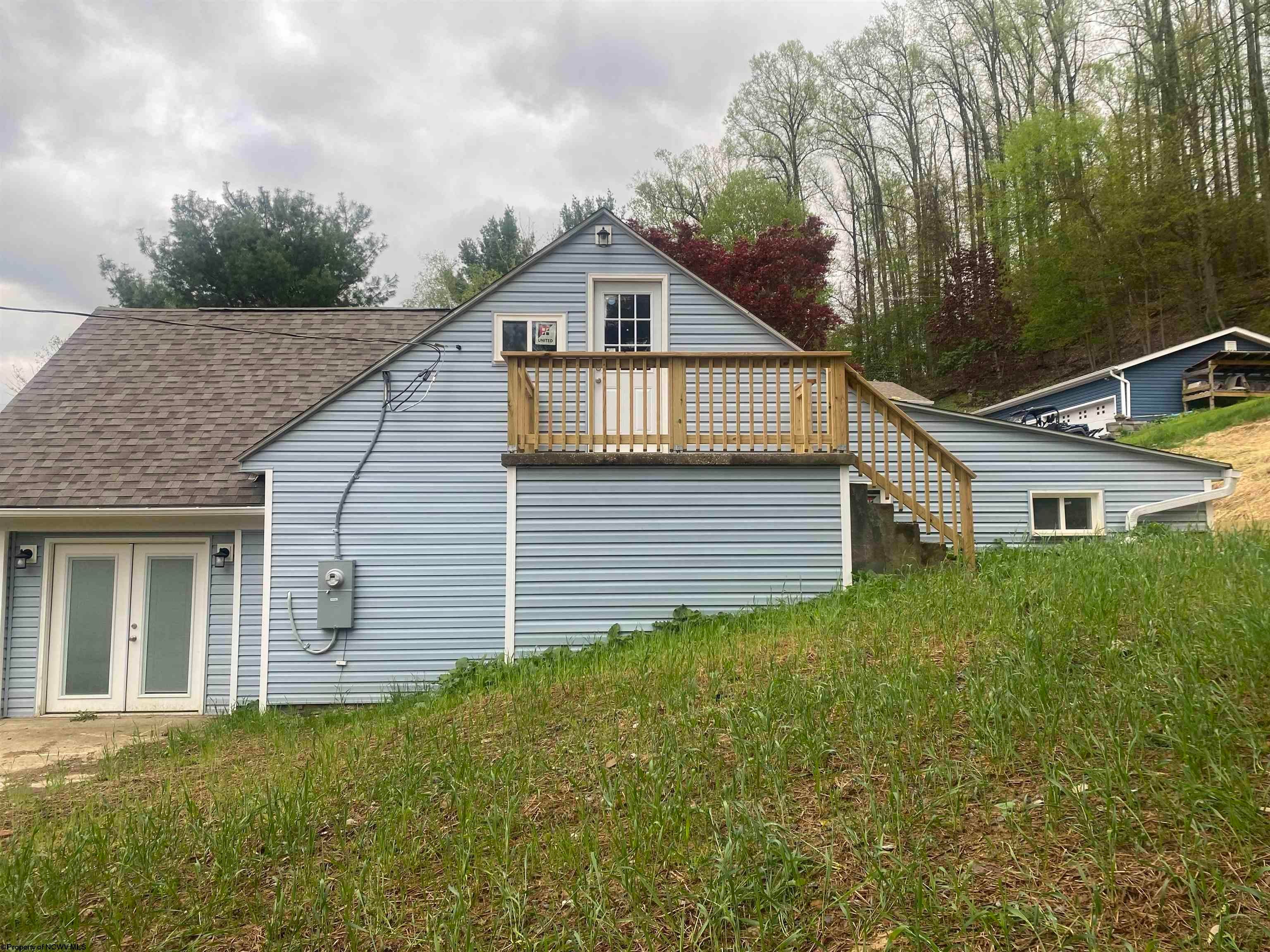 106 Stonewall Road Fairmont, WV 26554 - Photo 4 of 36 Gallery Image 4