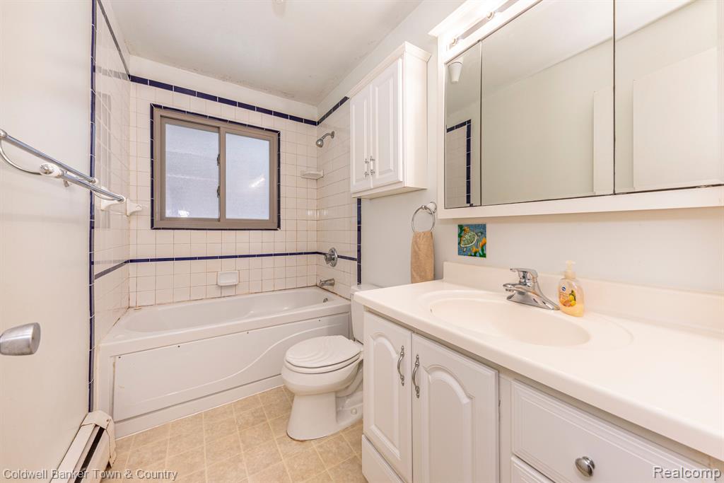 11644 Kerns Way Fenton, MI 48430 - Photo 27 of 50