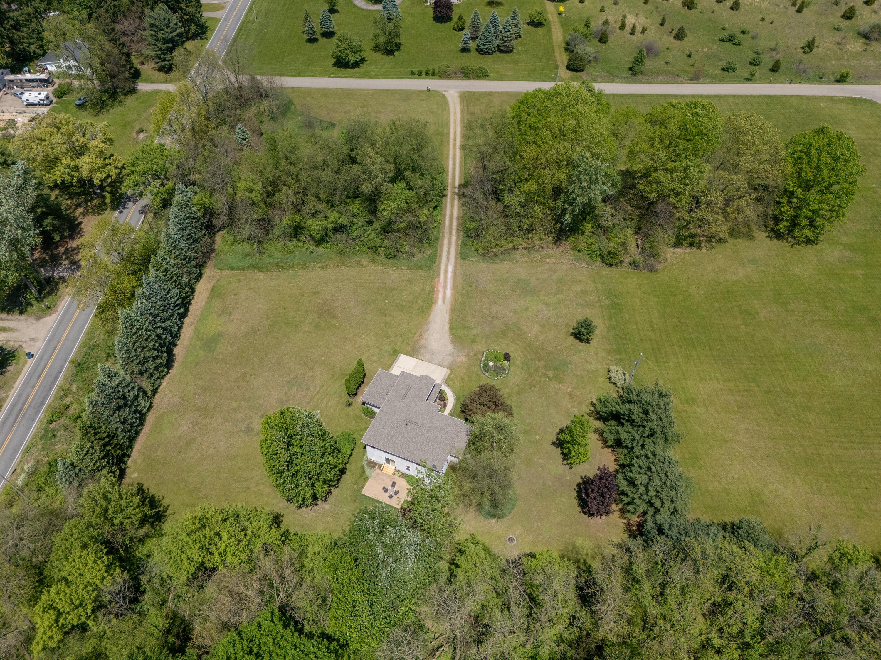 1042 Hunter Ridge Battle Creek, MI 49017 - Photo 41 of 47 1042 Hunters Ridge-508