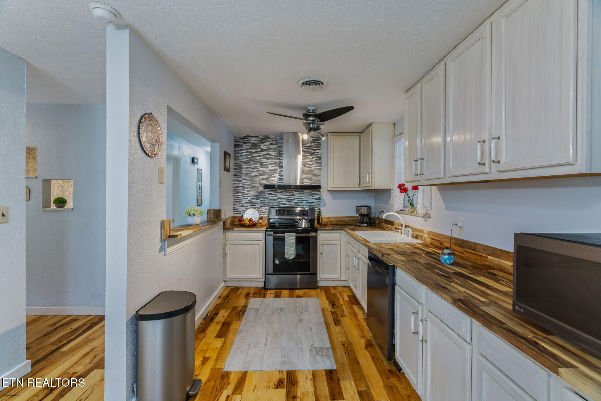 6901 Texas Valley Road Knoxville, TN 37938 - Photo 14 of 60 14-web-or-mls-6901 Texas Valley Road-6