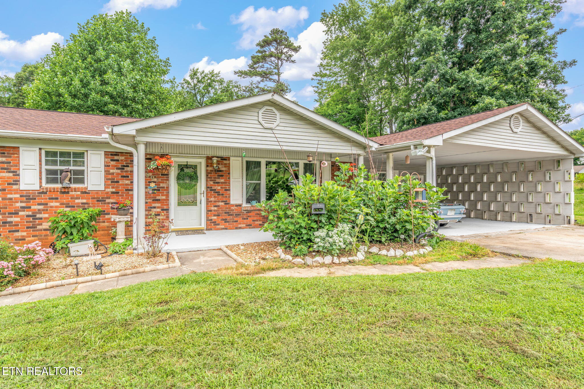 6901 Texas Valley Road Knoxville, TN 37938 - Photo 5 of 60 5-web-or-mls-6901 Texas Valley Road-40