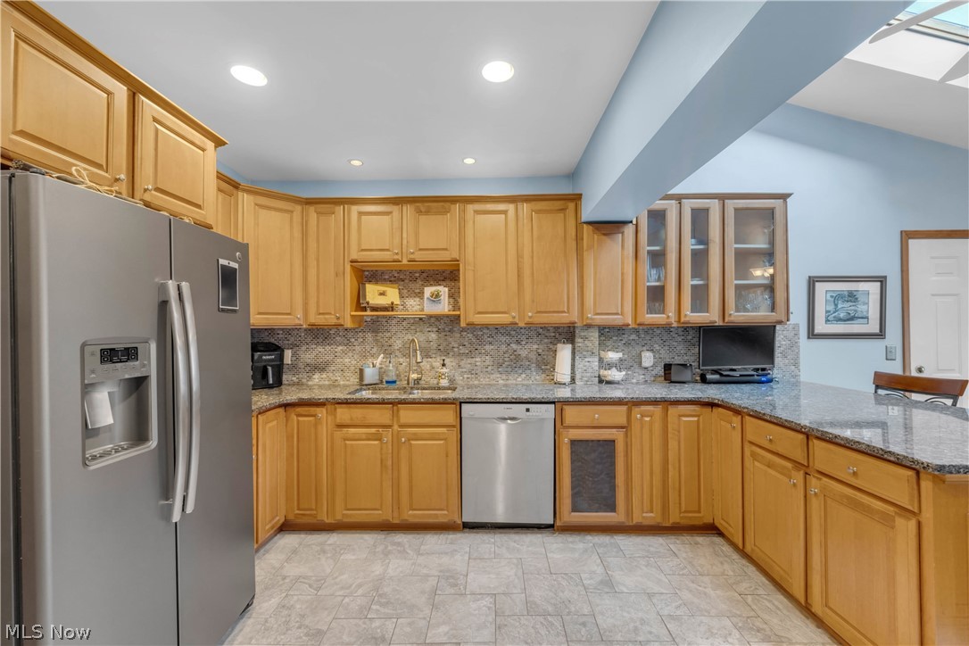 2874 Coleridge Road Cleveland Heights, OH 44118 - Photo 12 of 31