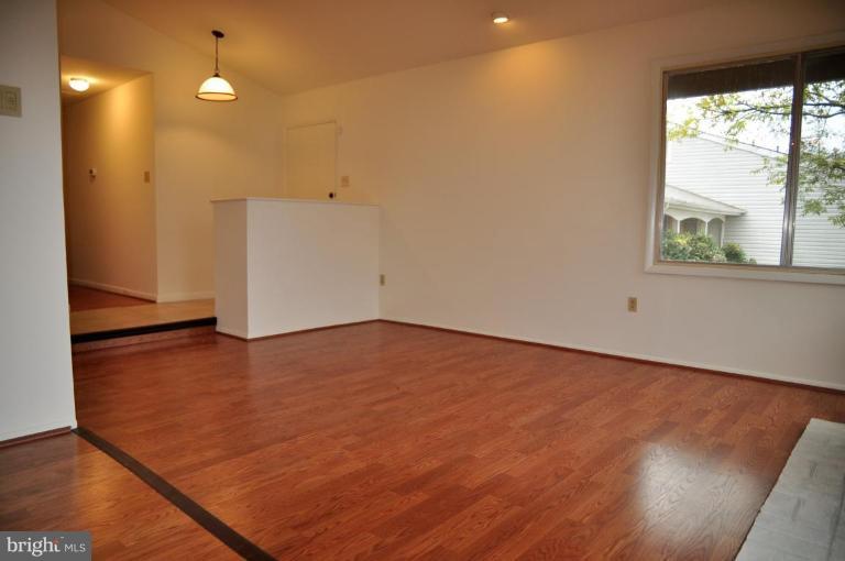118 South Fox Road Sterling, VA 20164 - Photo 7 of 13 Living Room #3