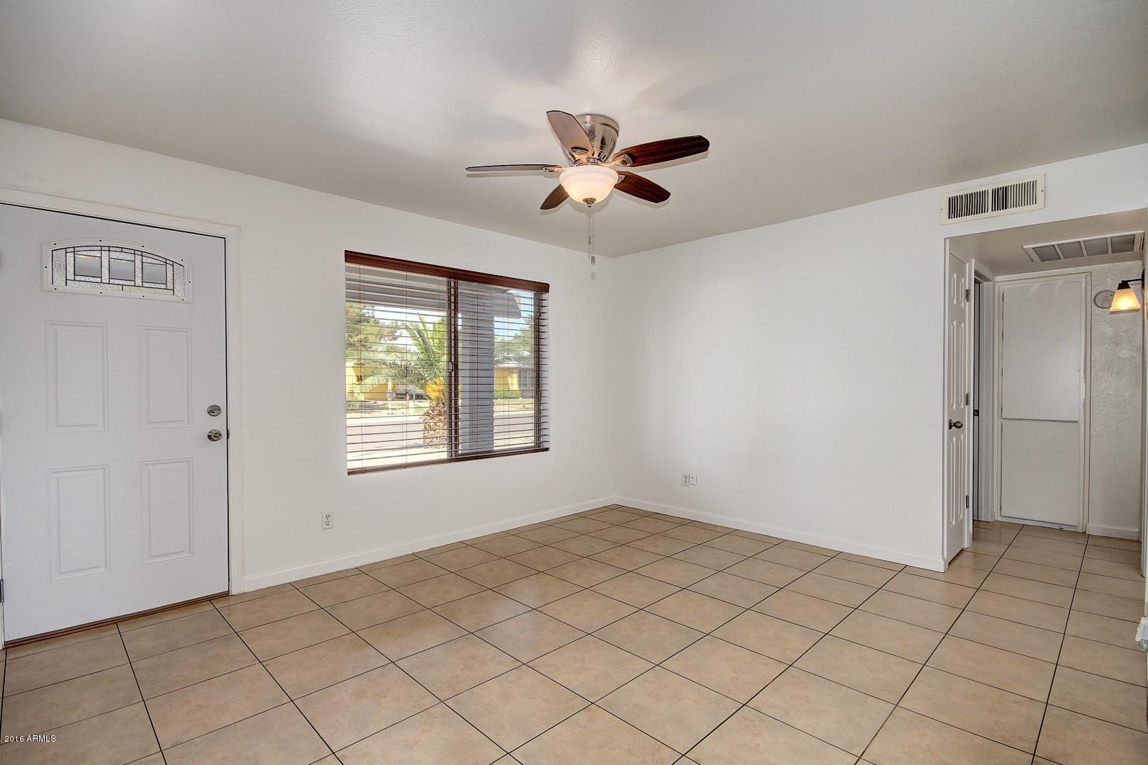 6413 West Hatcher Road Glendale, AZ 85302 - Photo 9 of 18 0004-Hatcher (4)