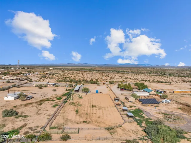 $525,000 | 19019 West Roadrunner Road, Wittmann, AZ 85361
