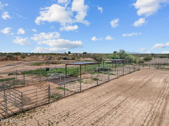 $525,000 | 19019 West Roadrunner Road, Wittmann, AZ 85361