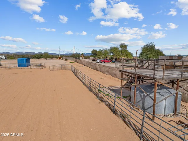 $525,000 | 19019 West Roadrunner Road, Wittmann, AZ 85361