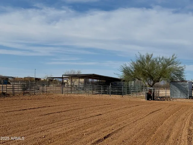 $525,000 | 19019 West Roadrunner Road, Wittmann, AZ 85361
