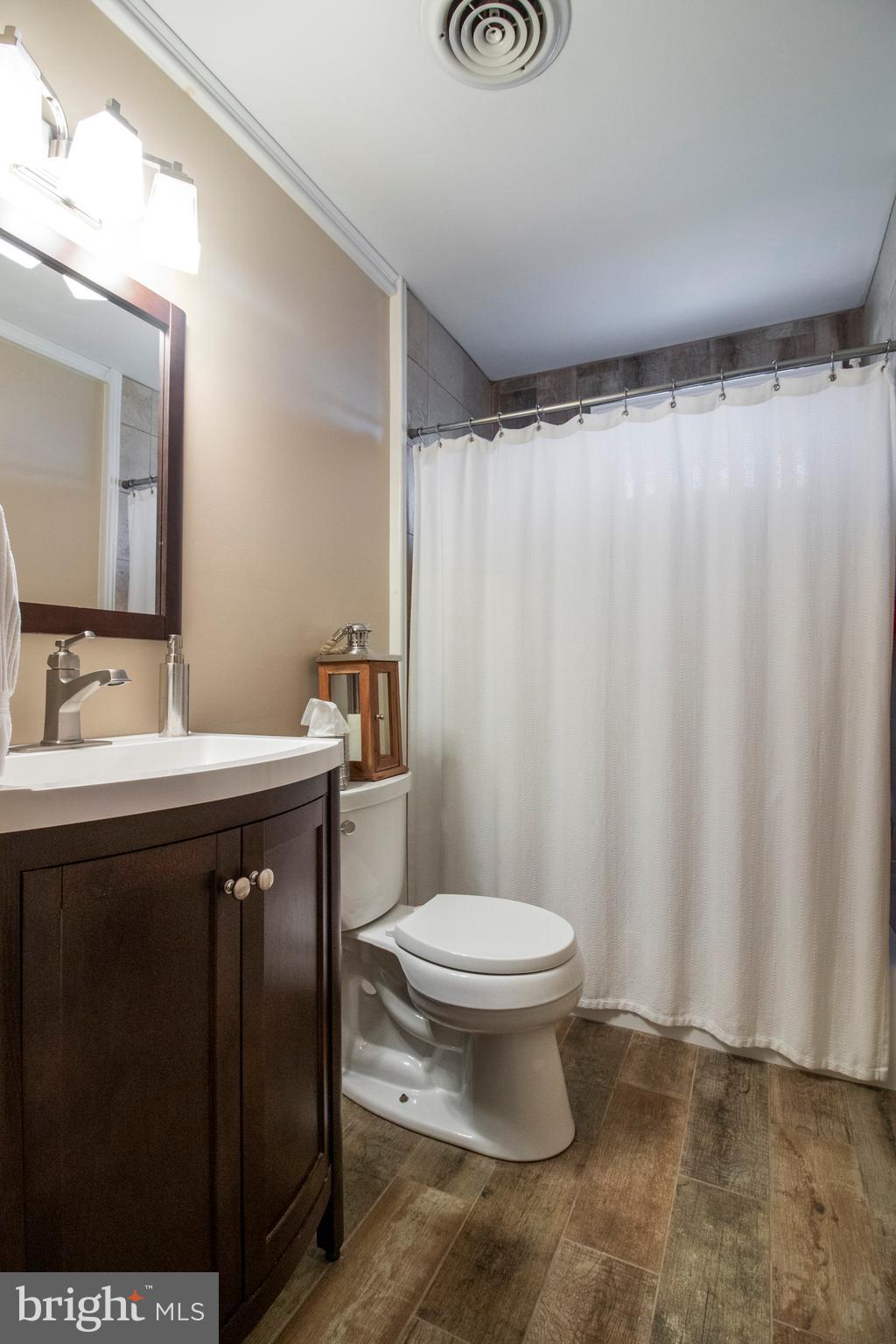 9963 Dungan Road Philadelphia, PA 19115 - Photo 24 of 39 Gallery Image 24