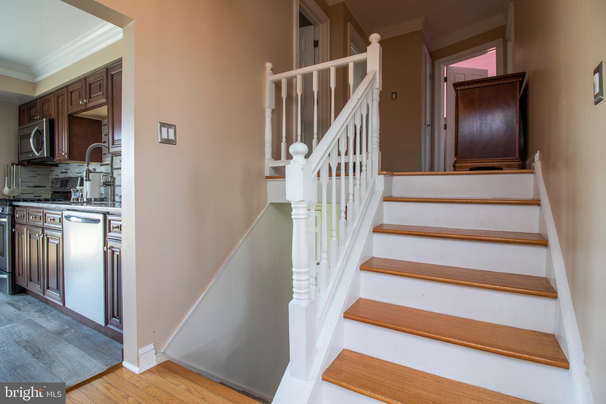 9963 Dungan Road Philadelphia, PA 19115 - Photo 9 of 39 Gallery Image 9