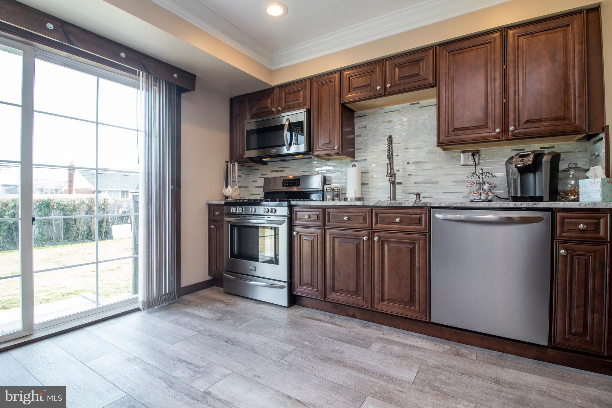 9963 Dungan Road Philadelphia, PA 19115 - Photo 10 of 39 Gallery Image 10