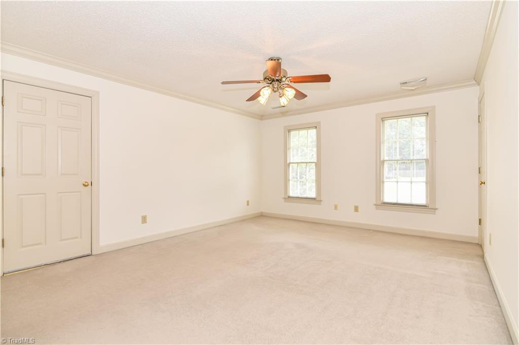 3837 Sandlewood Road High Point, NC 27265 - Photo 15 of 30 Gallery Image 15