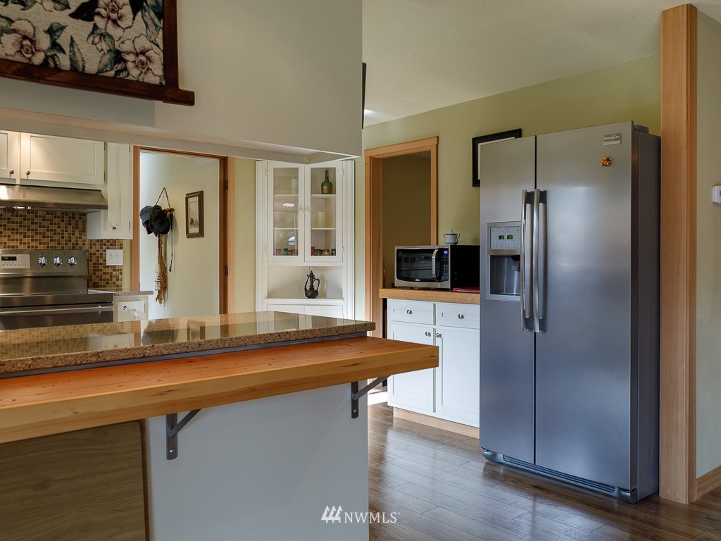 33 South Ridge View Drive Port Angeles, WA 98362 - Photo 3 of 25 Gallery Image 3