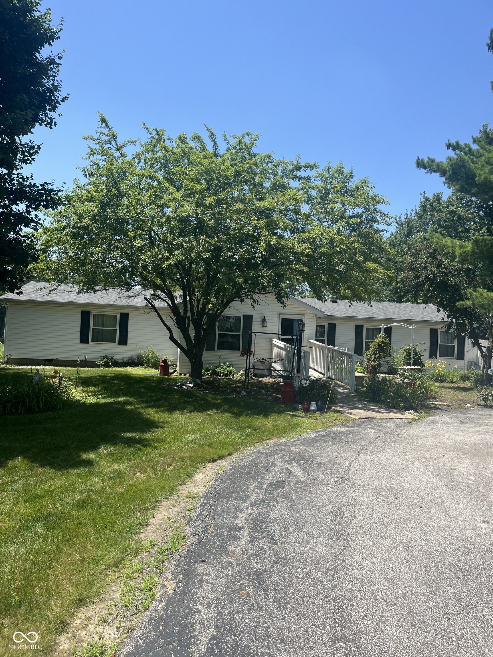 21730 Oak Ridge Road Sheridan, IN 46069 - Photo 1 of 5