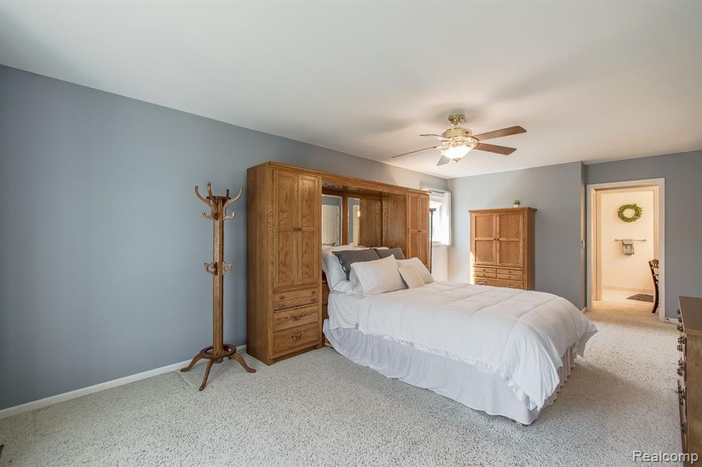 2035 Reagan Drive Rochester Hills, MI 48309 - Photo 34 of 51