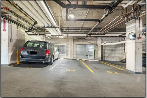 $375,000 | 437 West Division Street, Unit 814, Chicago, IL 60610