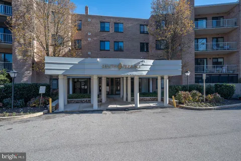 $349,890 | 1637 Oakwood Drive, Unit S114, Penn Valley, PA 19072