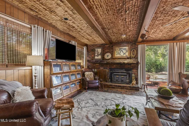 $599,000 | 4019 Old Canton Road, Jackson, MS 39216