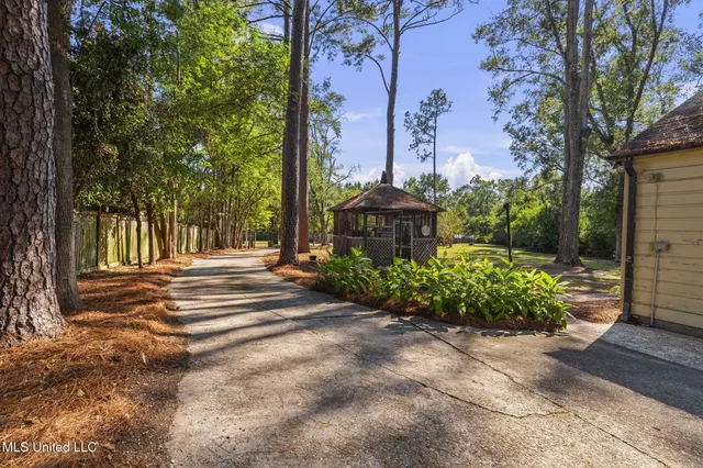 $599,000 | 4019 Old Canton Road, Jackson, MS 39216