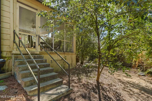 $599,000 | 4019 Old Canton Road, Jackson, MS 39216