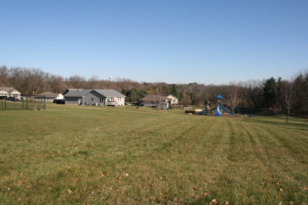 L26 Lake View Merrimac, WI 53561 - Photo 2 of 11