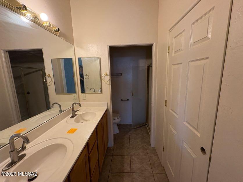 5708 West Treasure Cove Loop Tucson, AZ 85713 - Photo 5 of 10 Bathroom