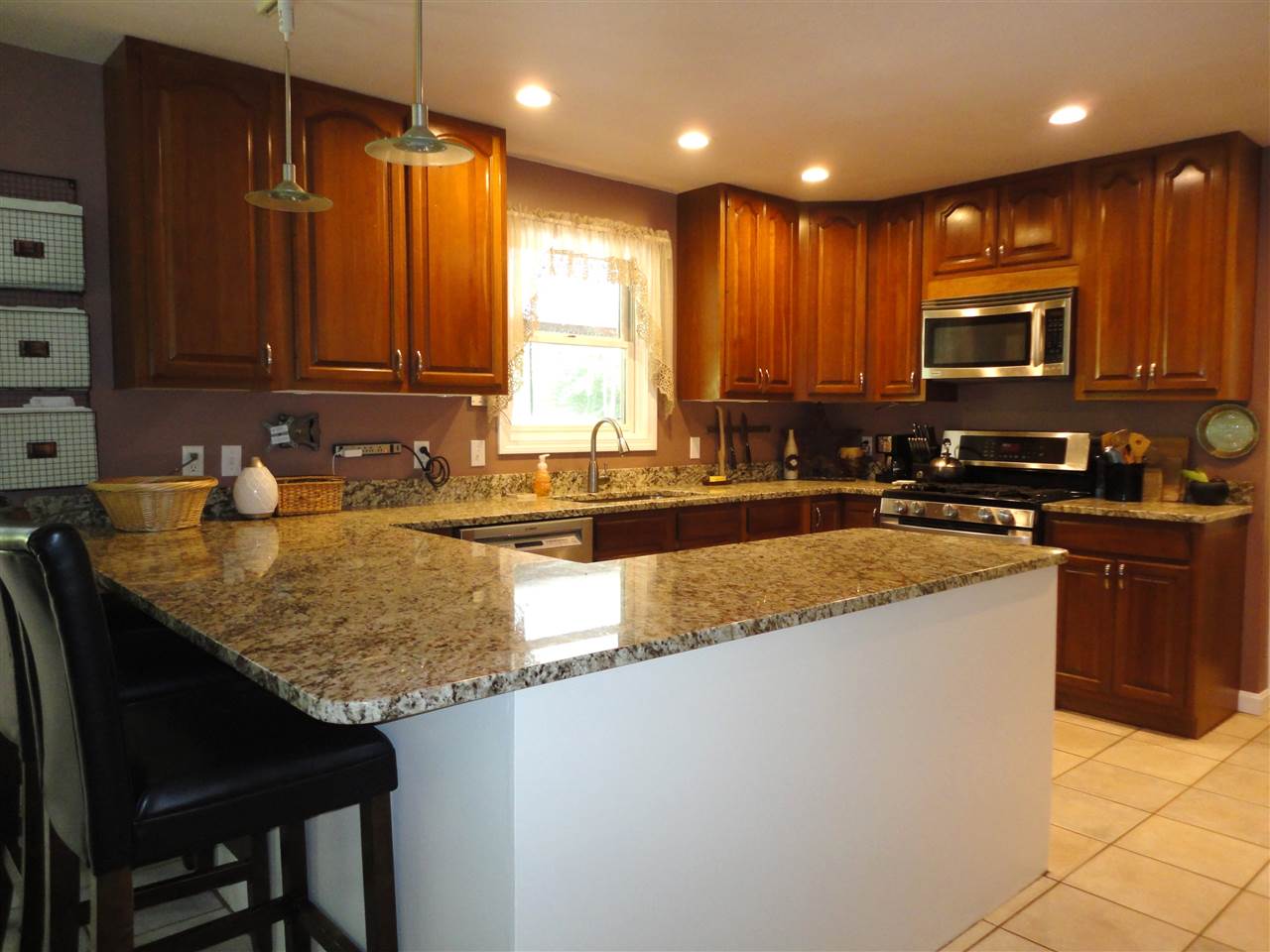 78 Putnam Hill Road Wilton, NH 03086 - Photo 5 of 40