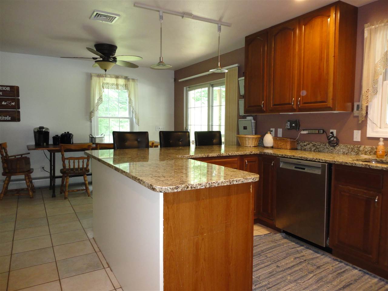 78 Putnam Hill Road Wilton, NH 03086 - Photo 6 of 40