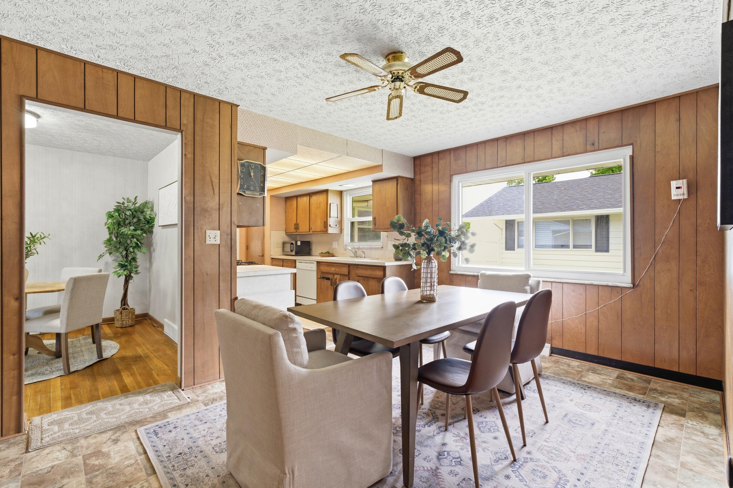 1461 Ridgeview Road Columbus, OH 43221 - Photo 15 of 48 More seating off kitchen in breakfast nook