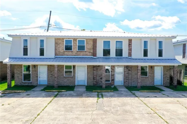 $1,100 | 231 Belle Terre Boulevard, Unit B, Laplace, LA 70068