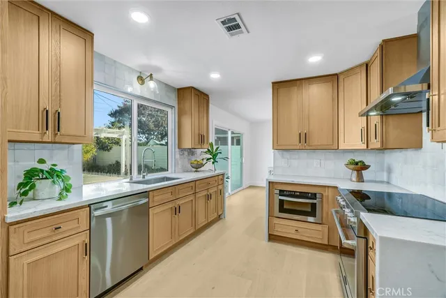 $1,799,500 | 9171 Regatta Drive, Huntington Beach, CA 92646