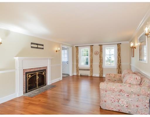 215 Tower Hill Road Barnstable, MA 02655 - Photo 4 of 26 Gallery Image 4