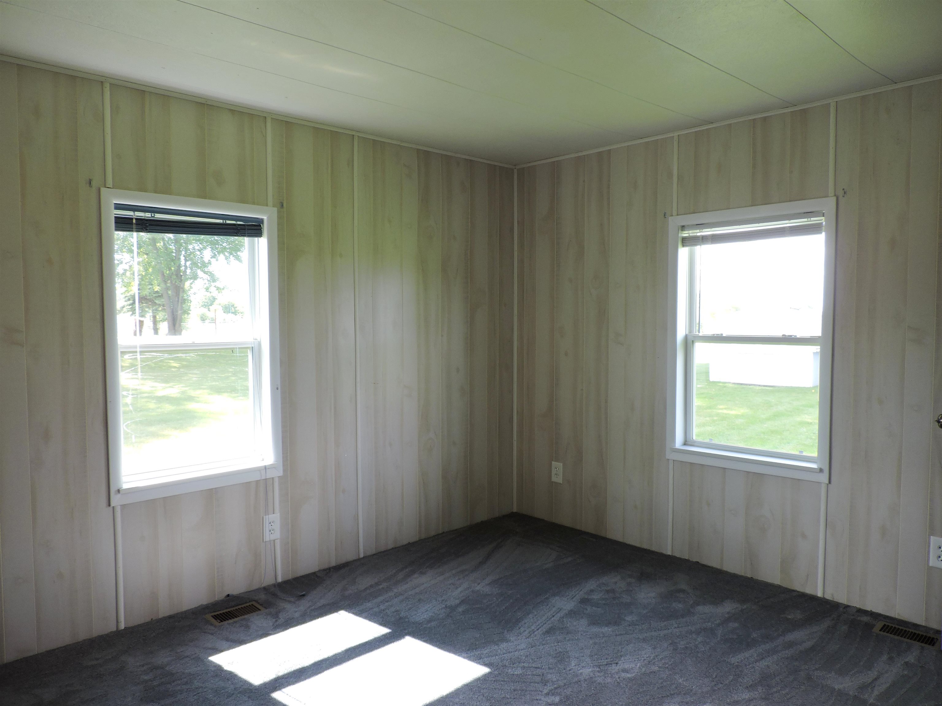 4105 North Mackinaw Road Pinconning, MI 48650 - Photo 19 of 27