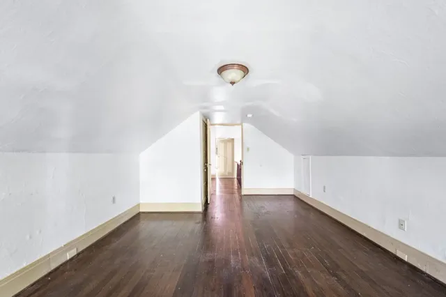 a house view with swimming pool