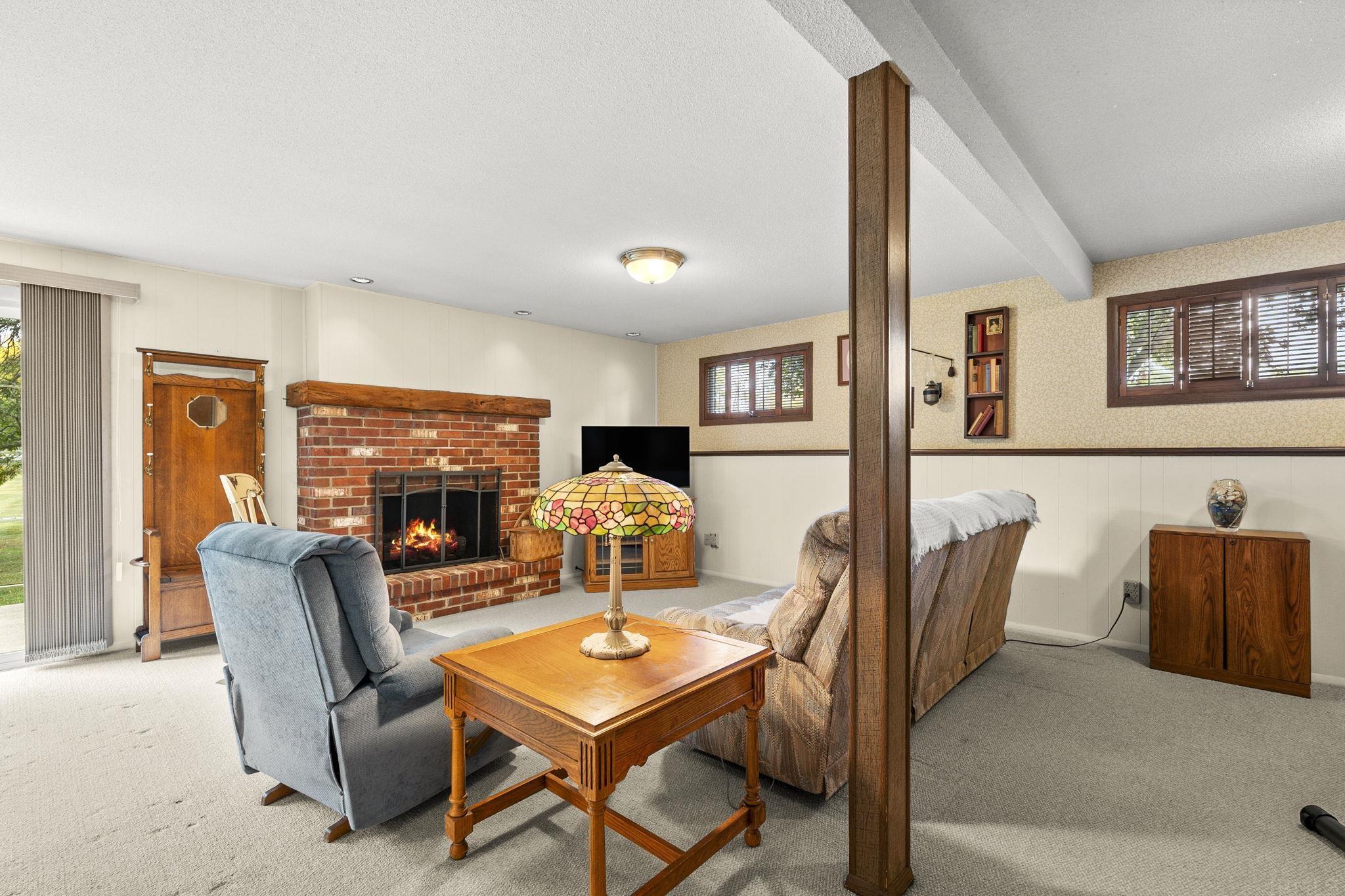 12528 Hardisty Road Fort Wayne, IN 46845 - Photo 17 of 35