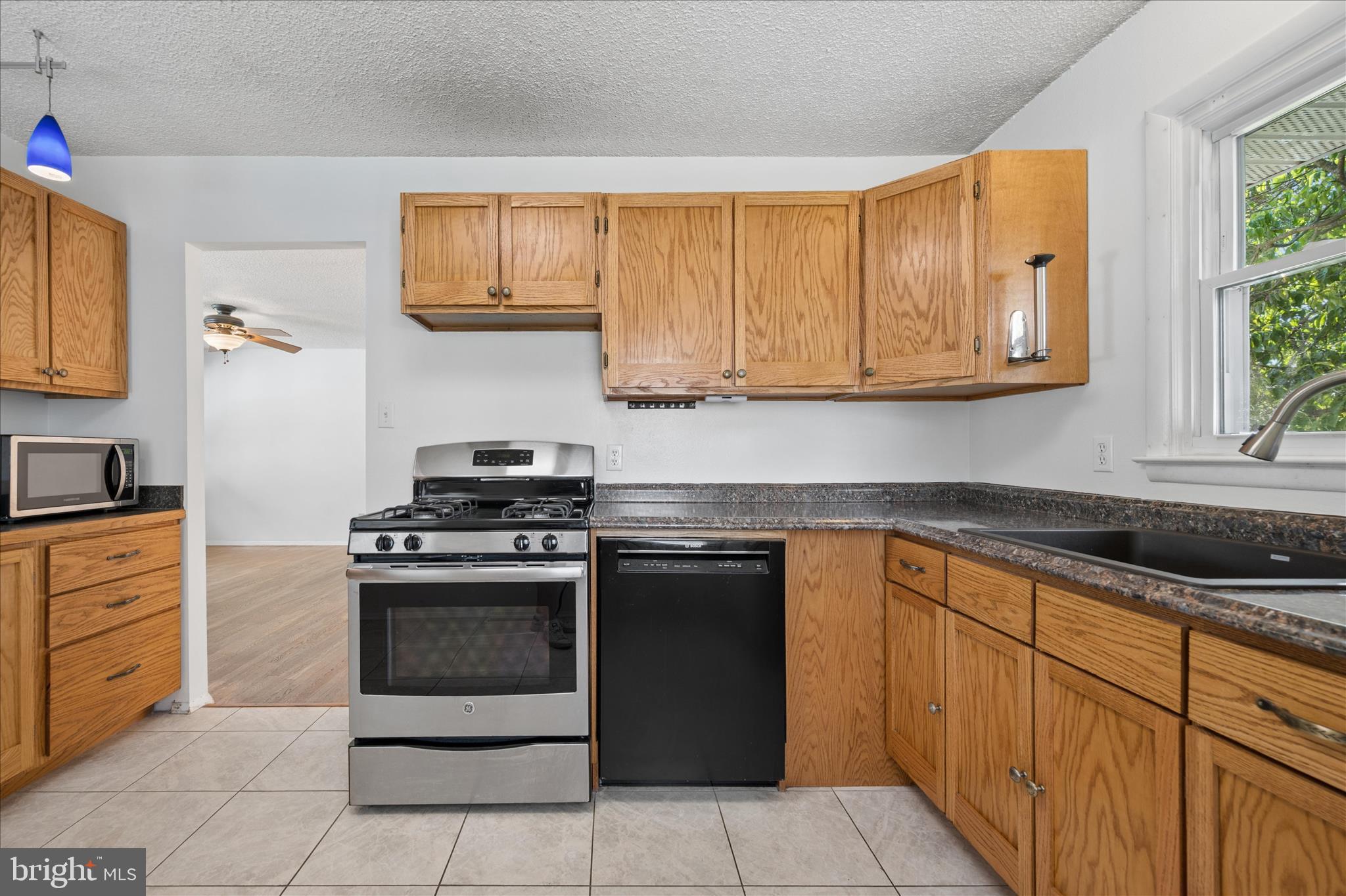 1607 Wise Road Point of Rocks, MD 21777 - Photo 12 of 36 Kitchen