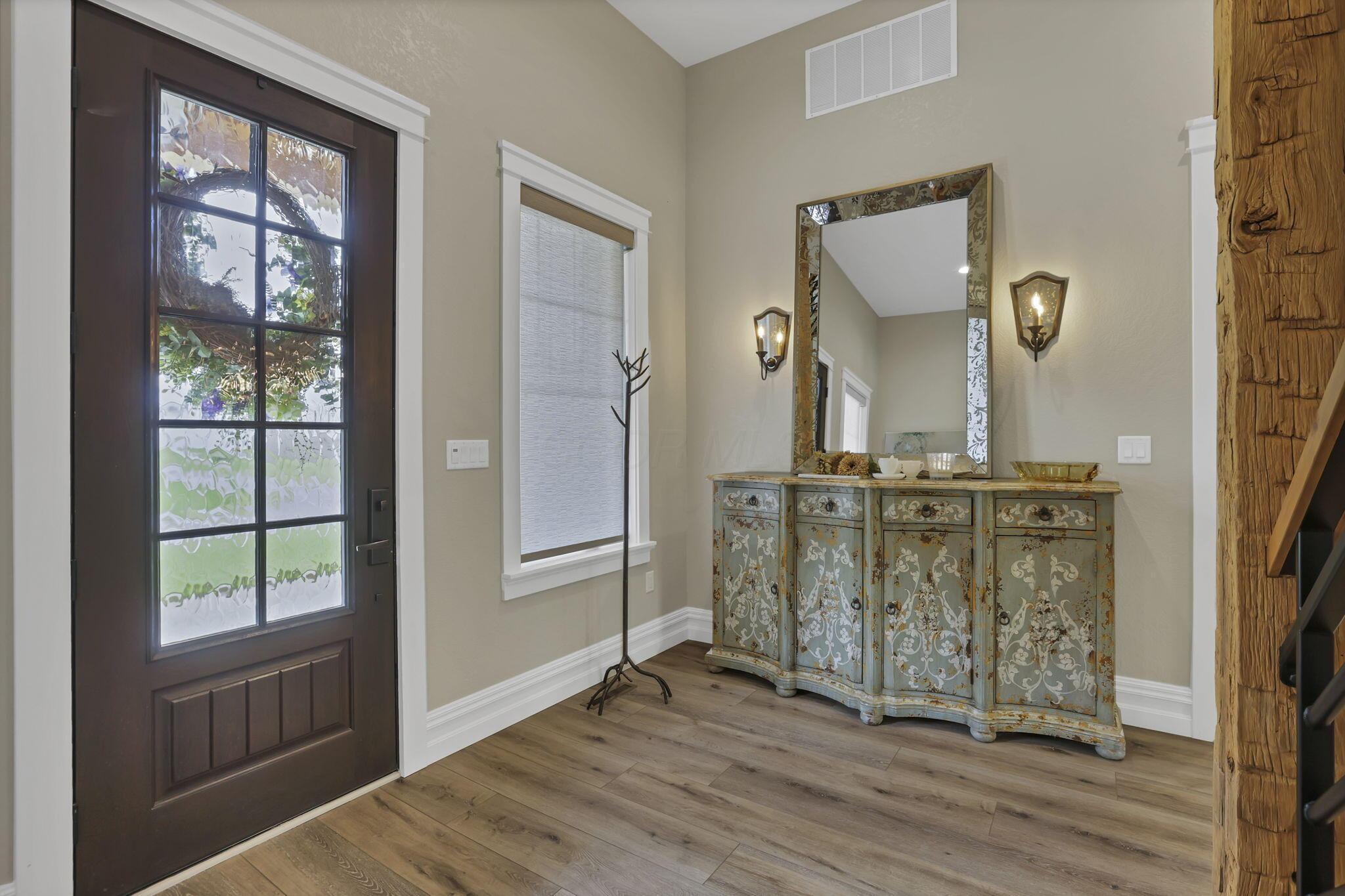 13014 Luthman Road Minster, OH 45865 - Photo 5 of 63 Entryway View