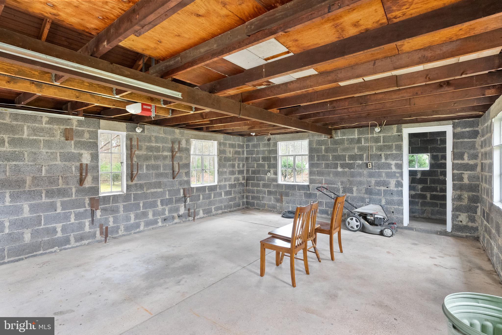 1155 South Fairview Street Delran, NJ 08075 - Photo 23 of 24 a patio with table and chairs