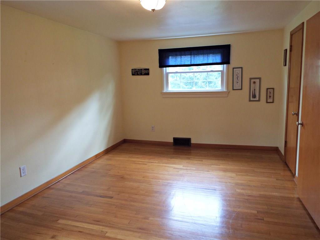922 Bebout Road Venetia, PA 15367 - Photo 14 of 25 Another huge 2nd floor bedroom
