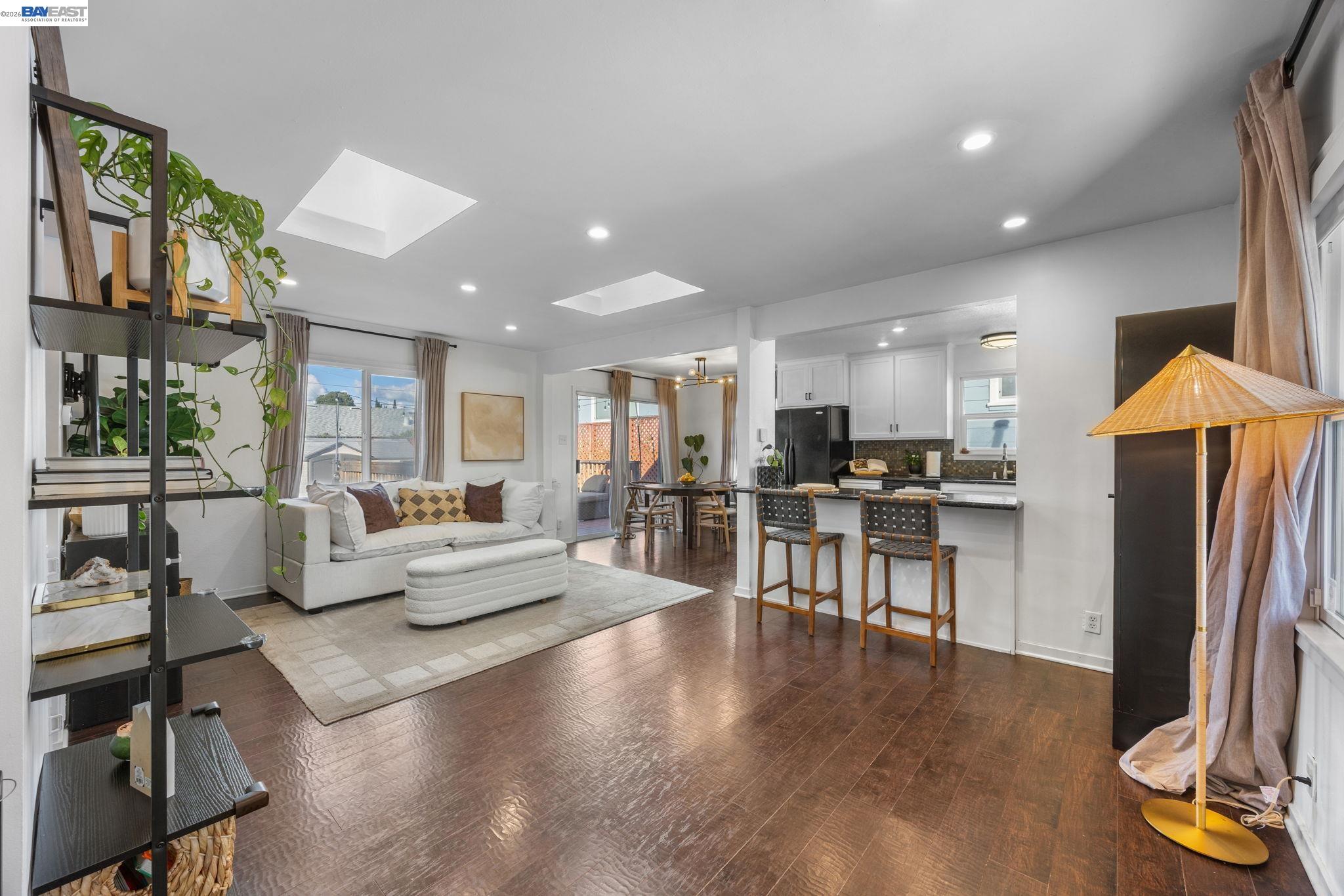 2672 Watson Street Castro Valley, CA 94546 - Photo 3 of 27