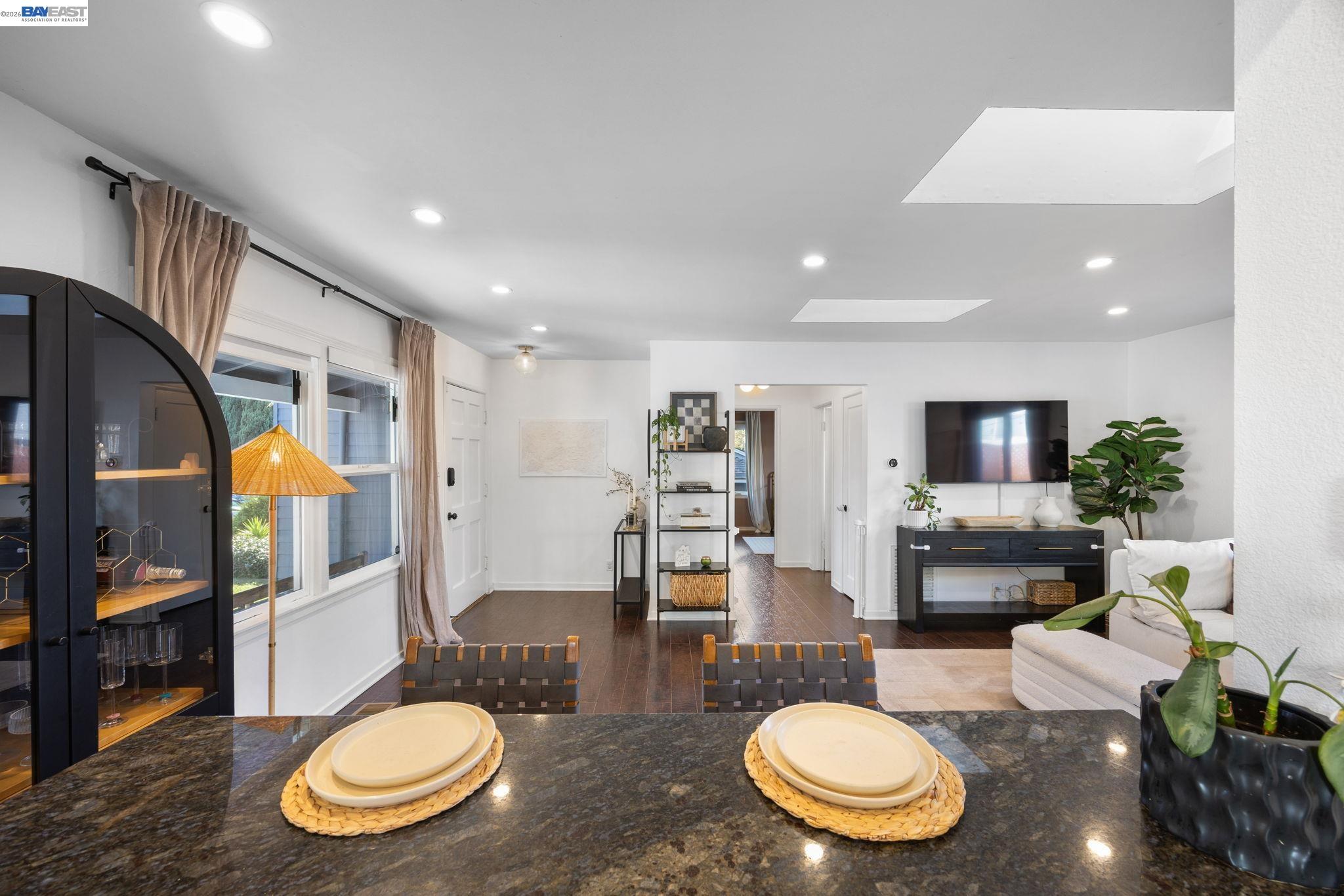 2672 Watson Street Castro Valley, CA 94546 - Photo 6 of 27