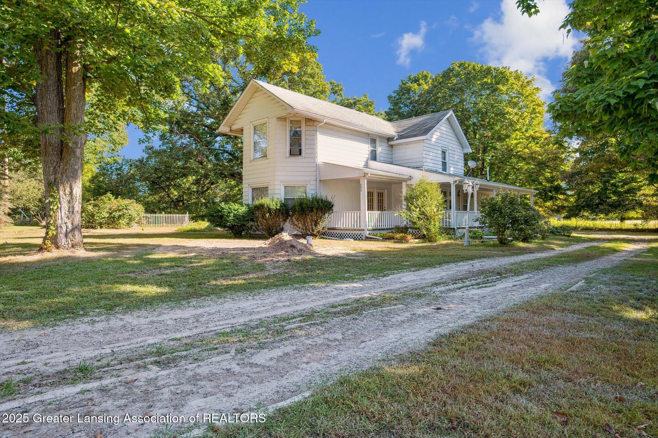 896 North Waverly Road Dimondale, MI 48821 - Photo 2 of 70 04-896-Waverly-Rd-Dimondale-MI-48821-Win