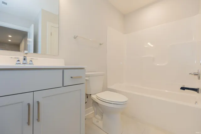 $385,800 | 4699 Chelmsford Drive, Newburgh, IN 47630