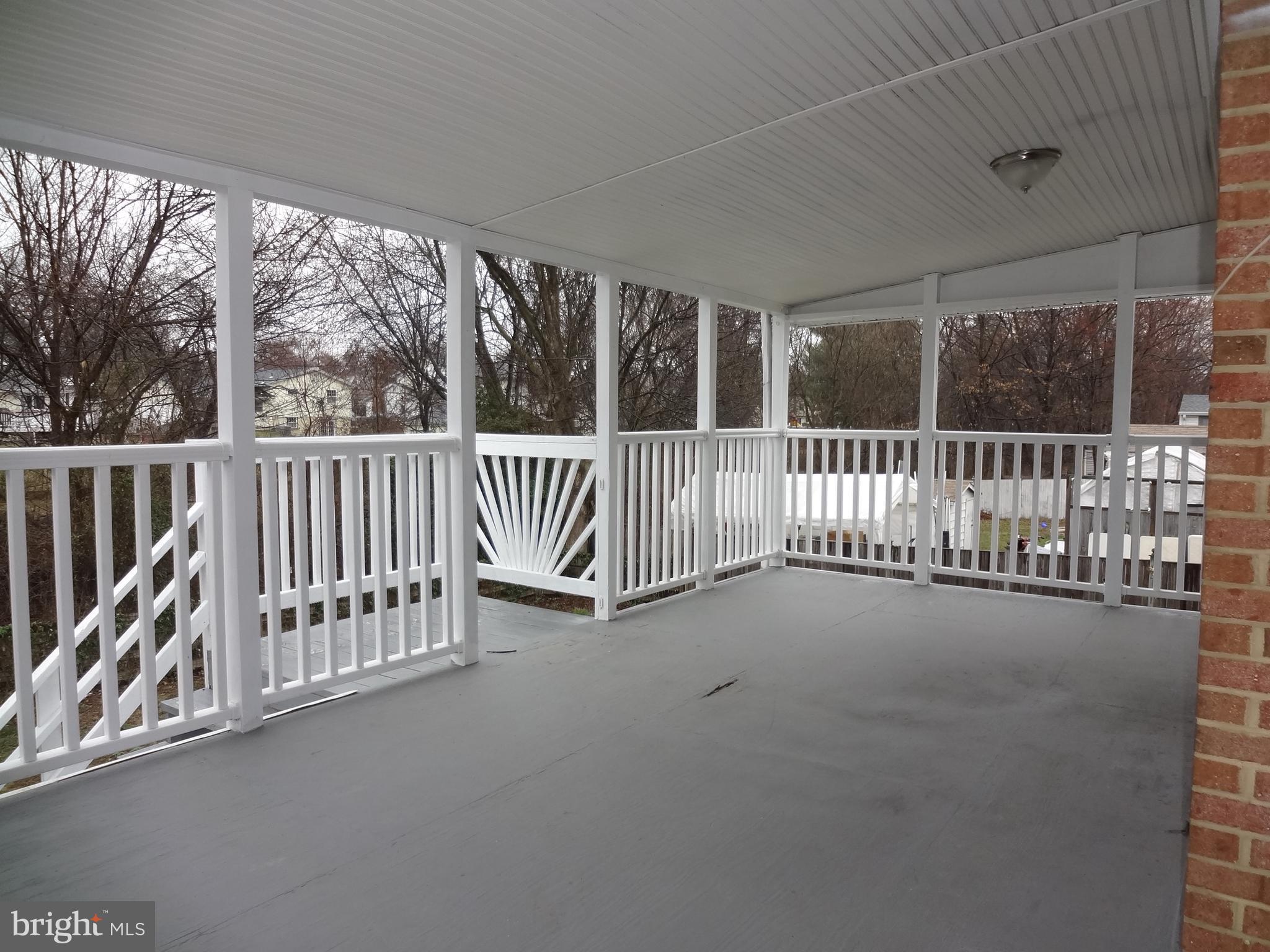 103 North Kennedy Road Sterling, VA 20164 - Photo 23 of 28 Covered patio