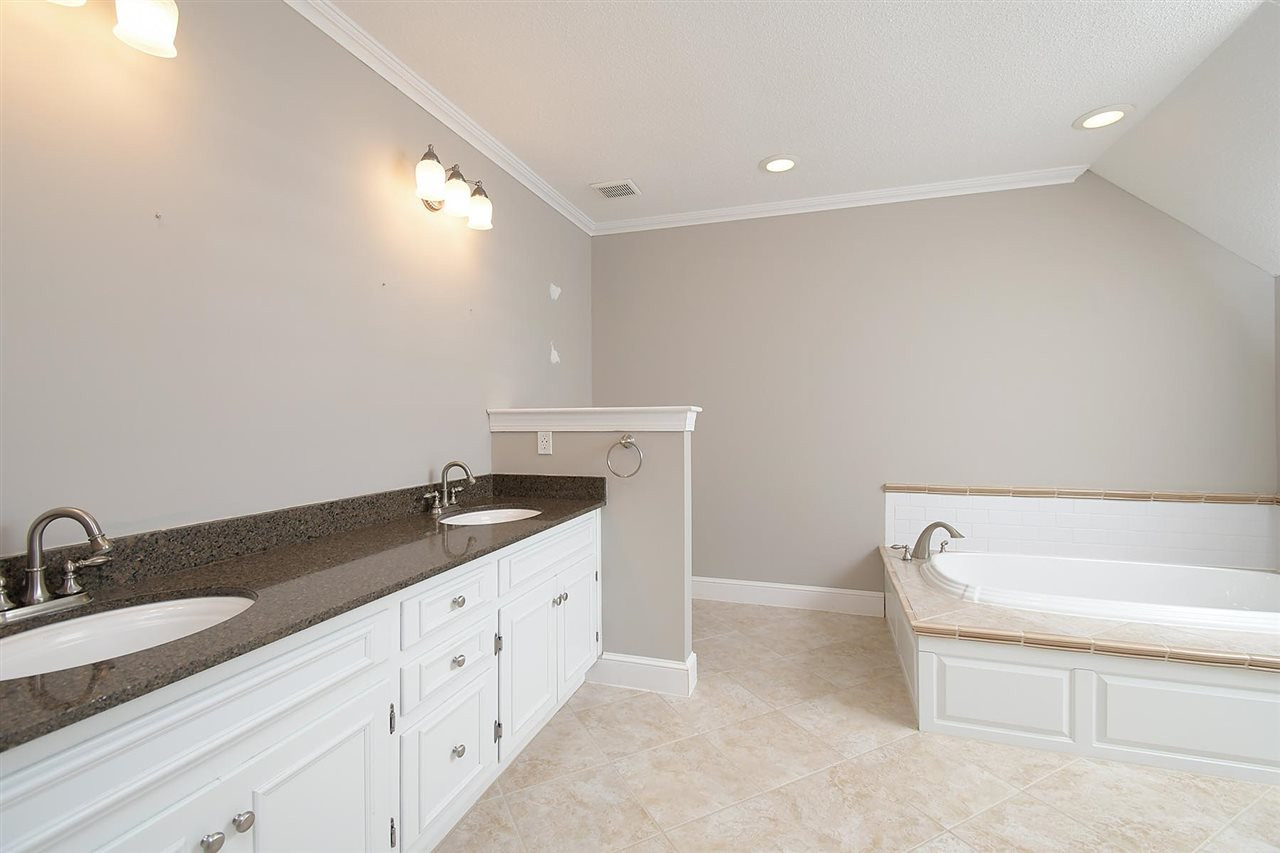 2901 Kenwick Court Raleigh, NC 27613 - Photo 21 of 26 Photo 21